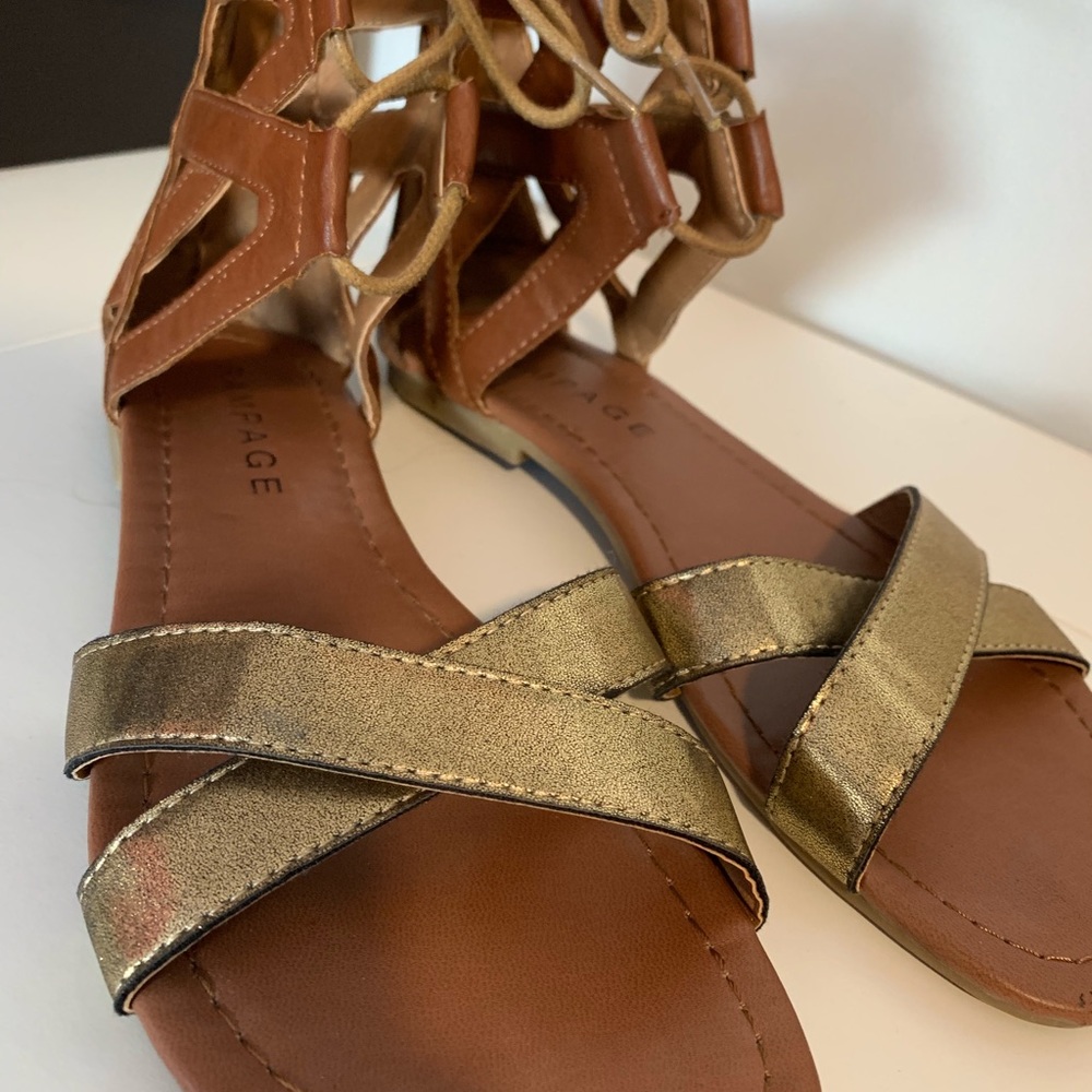 - ✨Rampage Sandals✨